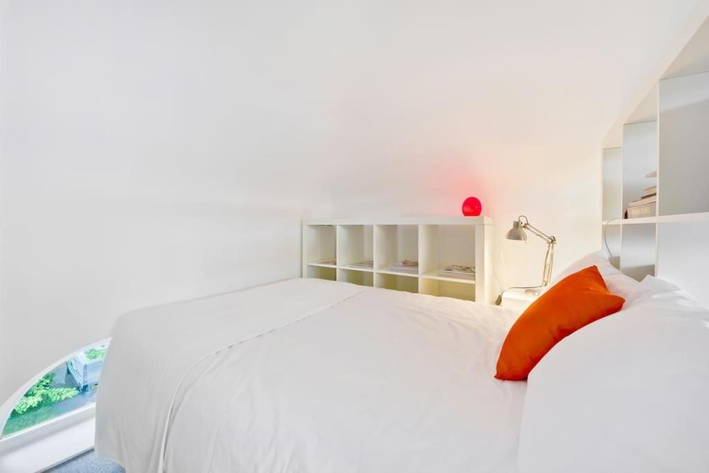 Zone 1! 2 Bed Duplex Apartment! London Luaran gambar