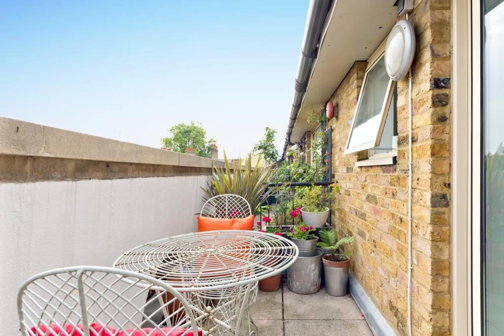 Zone 1! 2 Bed Duplex Apartment! London Luaran gambar